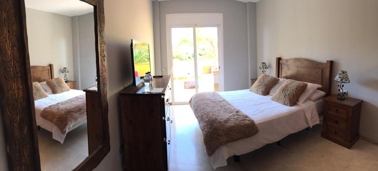 Apartamento De Lujo En Puerto Santiago Пуэрто-де-Сантьяго Экстерьер фото