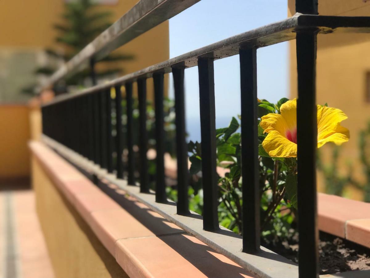 Apartamento De Lujo En Puerto Santiago Пуэрто-де-Сантьяго Экстерьер фото